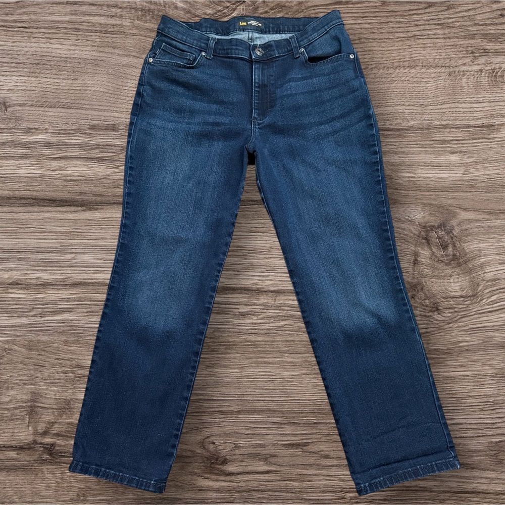 Lee Blue Straight Leg Jeans Regular Fit Mid Rise Timeless Design
